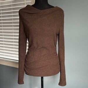 Elegant Off-the-Shoulder Brown Sweater